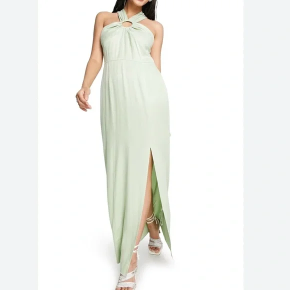 green emerald velvet dress Vero Dress In Olive Green Doppio Satin main image 0